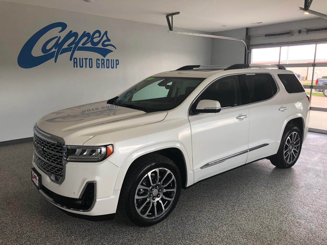 2021 GMC Acadia Denali in White Frost Tricoat — front three-quarter view