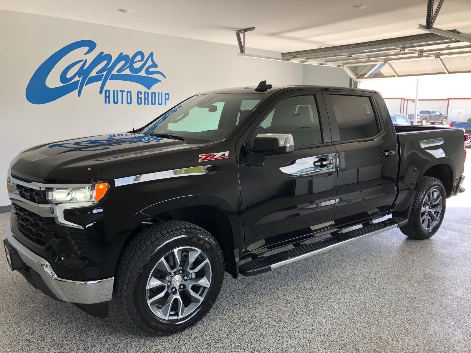 2026 Chevrolet Silverado 1500 LT in Black — front three-quarter view